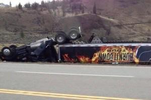 Jason Aldean cancels show after rig crash