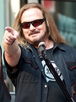 Johnny Van Zant talks about Lynyrd Skynyrd releasing new DVD today/anxious to tour with Gary Rossington again