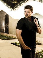 Chris Young forced to cancel shows due to illness